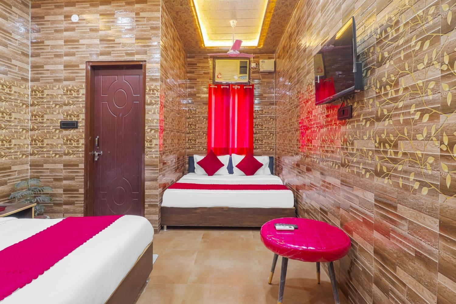 Hotel Krishna Priya หริทวาร ภายนอก รูปภาพ